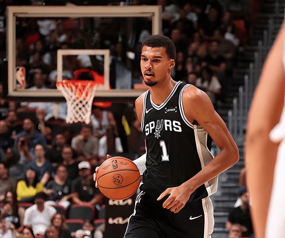 三分, 帮助步行者, 在本赛季开