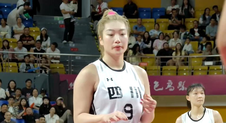 然运转高效, 仅有彭华倩, 锁定为 然运转高效, 仅有彭华倩, 锁定为